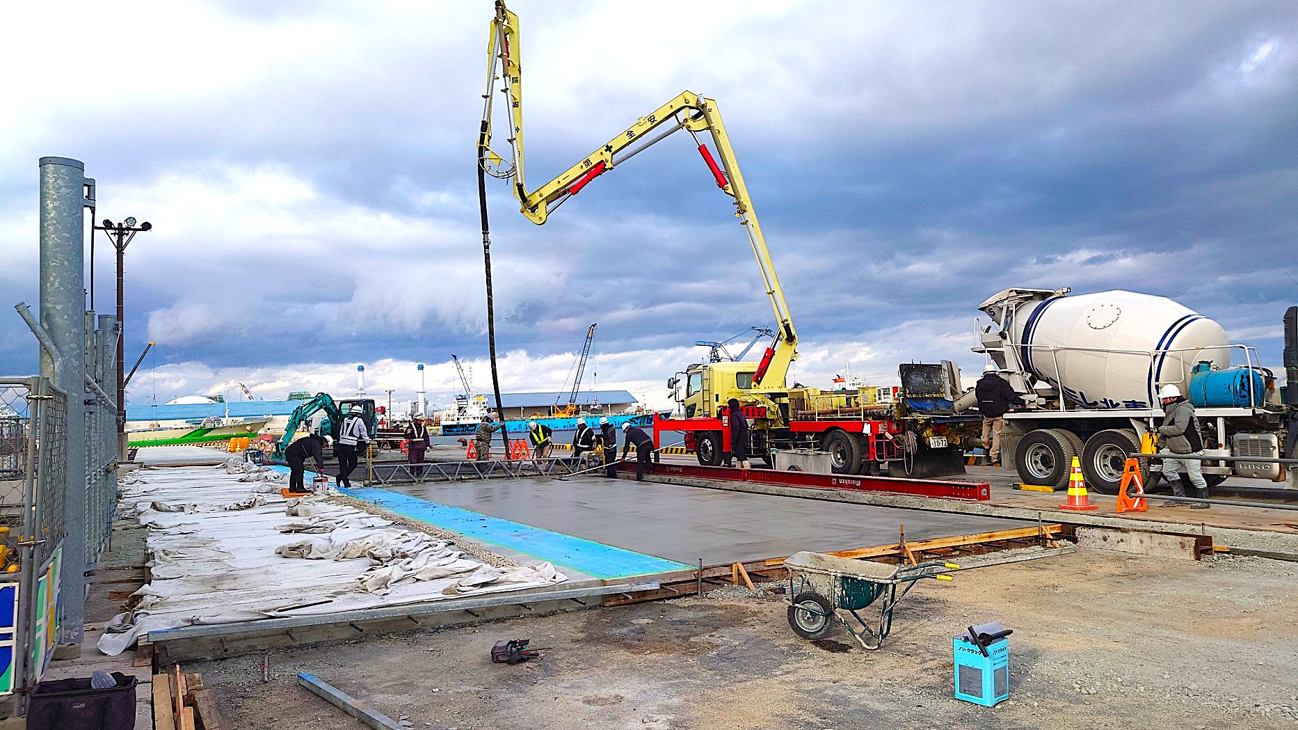 「早期交通開放型コンクリート舗装（1DAY PAVE）」の製造出荷について